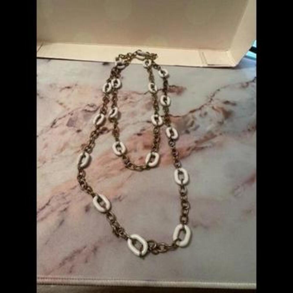 Two-Tone Oversized Link Fashion Necklace